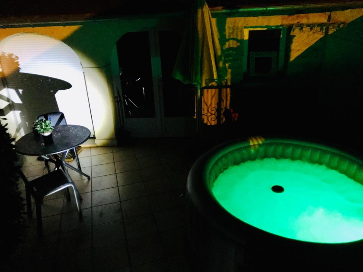Maison D'Hotes Spa Terrasse Parking Privatifs Nevers Exterior photo
