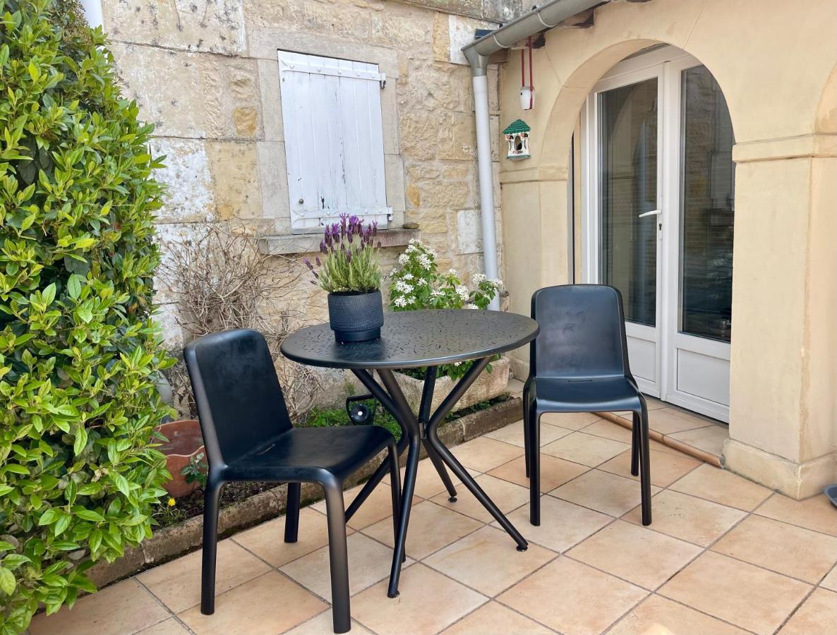 Maison D'Hotes Spa Terrasse Parking Privatifs Nevers Exterior photo
